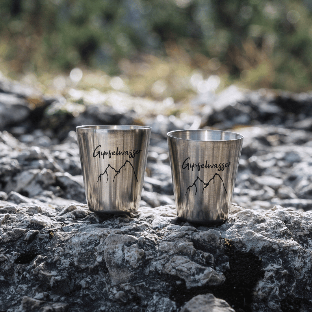 4 Stamperl inkl. Lederetui / Für die Gaudi am Gipfel einfach perfekt!