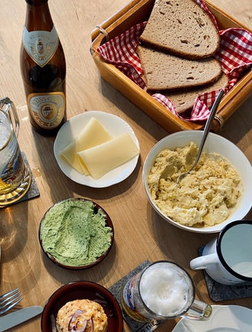 Perfekte Gipfelbrotzeit - Aufstrich selber machen